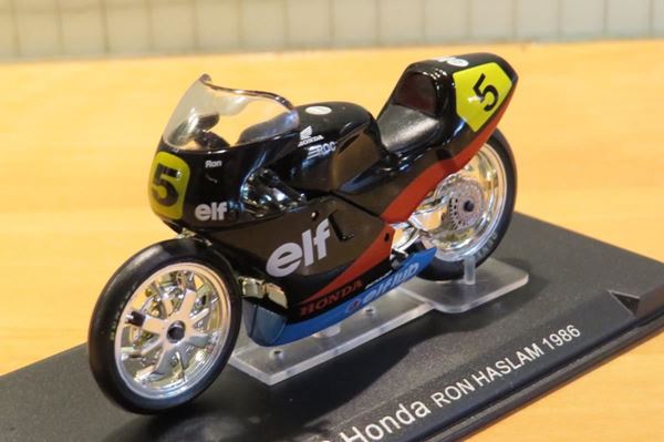 Picture of Ron Haslam Honda NSR500 1986 1:24