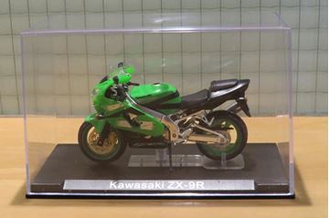 Afbeelding van Kawasaki ZX-9R 1:24