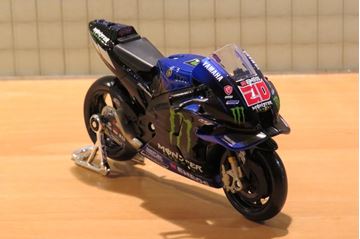 Afbeelding van Fabio Quartararo Yamaha YZR-M1 2022 1:18