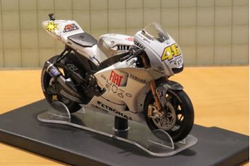 Afbeelding van Valentino Rossi Yamaha YZR-M1 2009 Estoril 1:18