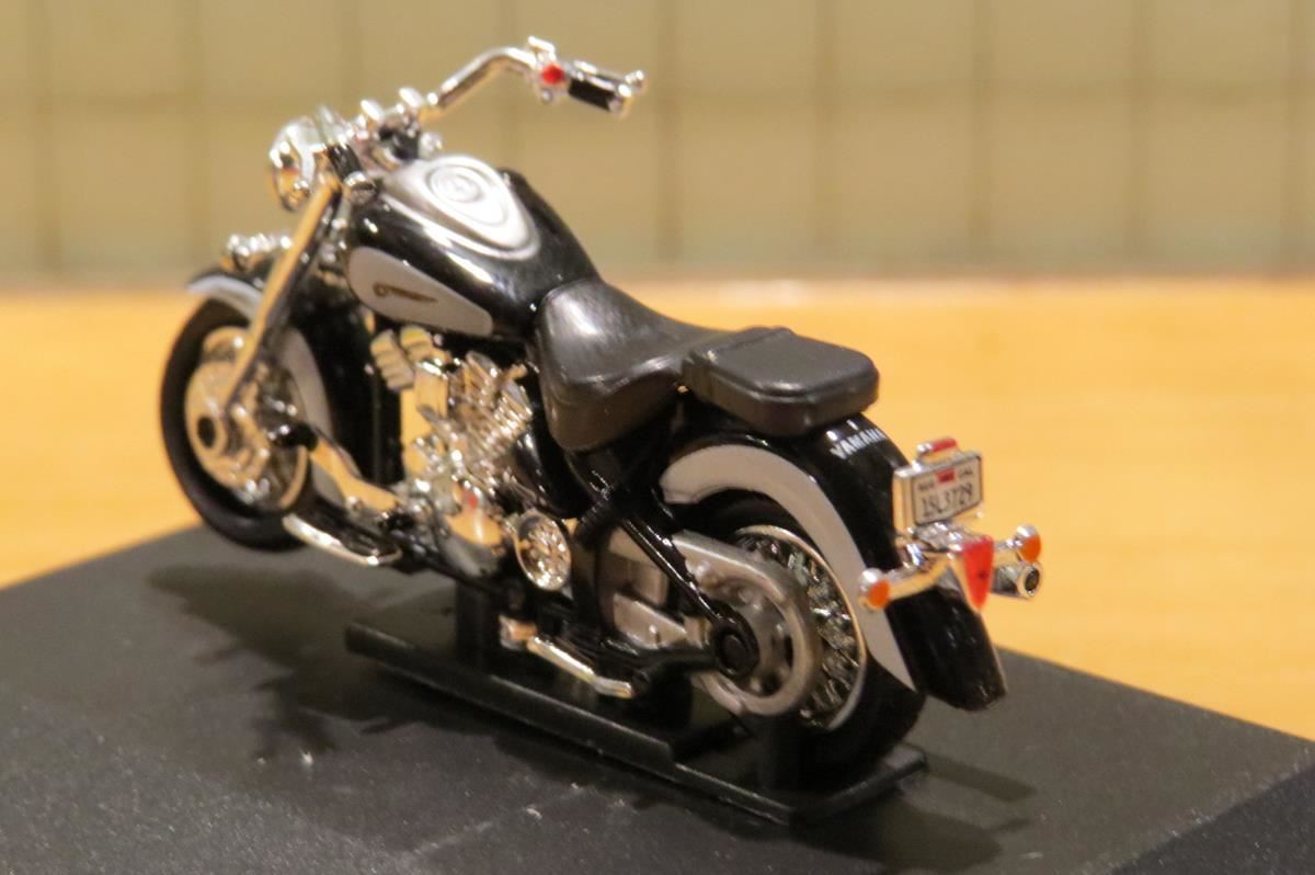 Yamaha V-Star 1:43