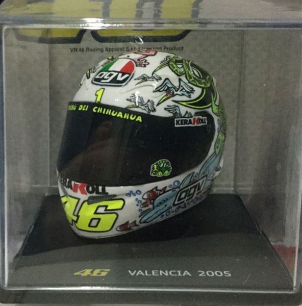 Picture of Valentino Rossi  AGV helmet 2005 Valencia 1:5