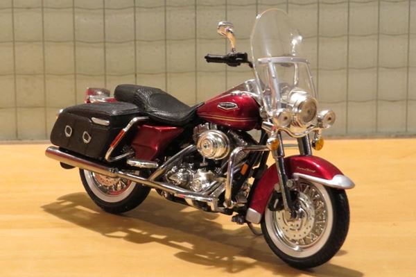 Picture of Harley Davidson Road King Classic 1:18 diecast