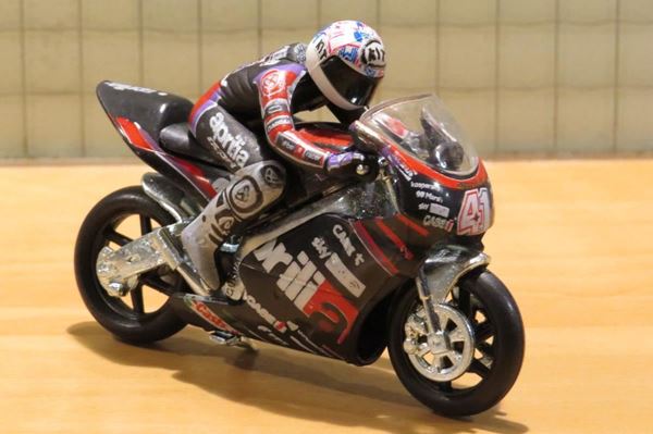 Picture of Aleix Espargaro Aprilia RS-GP 2022 1:22 Guisval