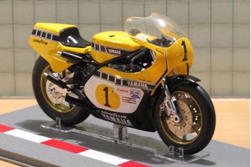 Afbeelding van Kenny Roberts sr. Yamaha YZR500 1979 1:18