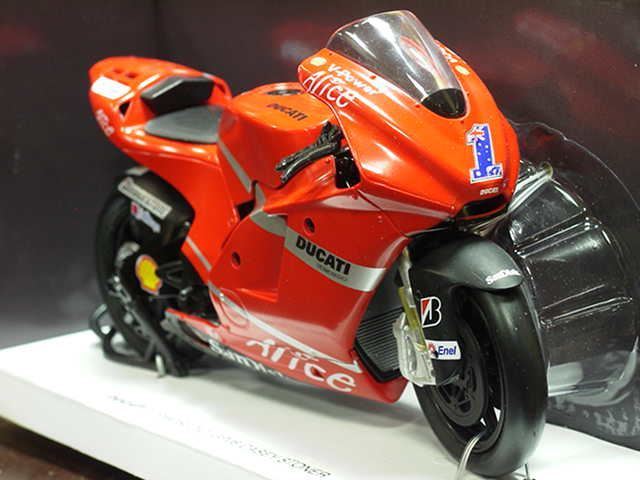 ducati desmosedici casey stoner