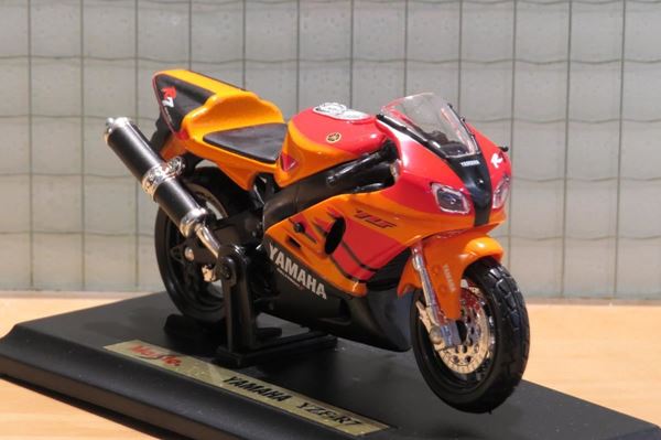 Picture of Yamaha YZF-R7 1:18 (334)