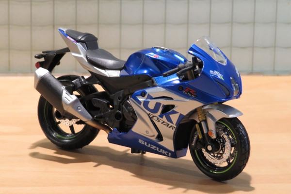 Picture of Suzuki GSX-R1000 1:18 Bburago