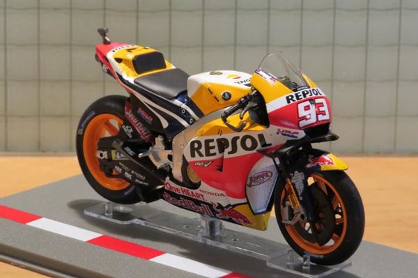 Picture of Marc Marquez Honda RC213V 2021 1:18 diecast