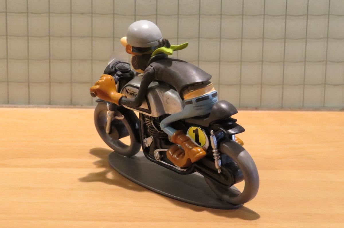 Figurine Joe Bar Team – Manchzeck Et Bracame Sur Norton 850 Commando
