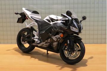 Afbeelding van Honda CBR600RR 1:9 Rastar