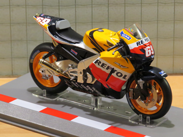 Afbeelding van Nicky Hayden Honda RC211V 2006 1:18 los