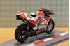 Picture of Andrea Dovizioso Ducati Desmosedici 2017 1:18 los