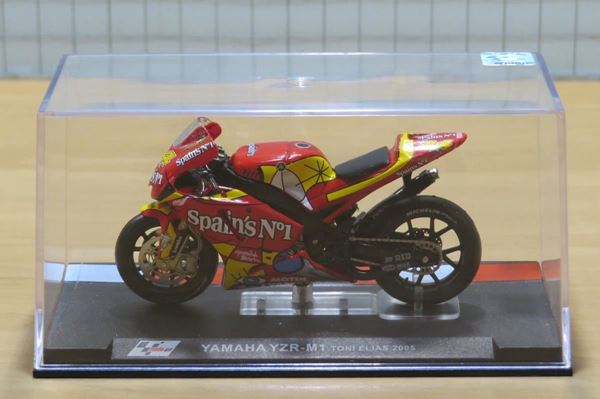 Picture of Toni Elias Yamaha YZR M1 2005 1:24