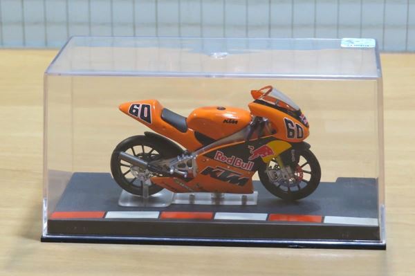 Picture of Julian Simon KTM 125 2005 1:24