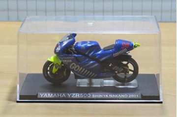 Afbeelding van Shinya Nakano Yamaha YZR500 2001 1:24