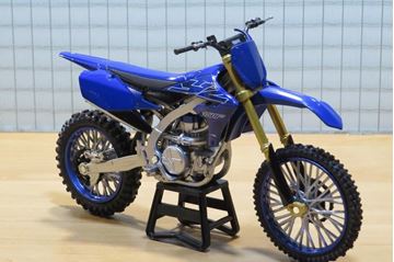 Afbeelding van Yamaha YZ450F 1:12 58313