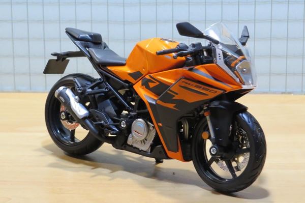 Picture of KTM RC390 1:12 maisto