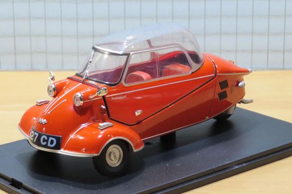 Picture of Messerschmitt KR200 1:18 18MBC001 red