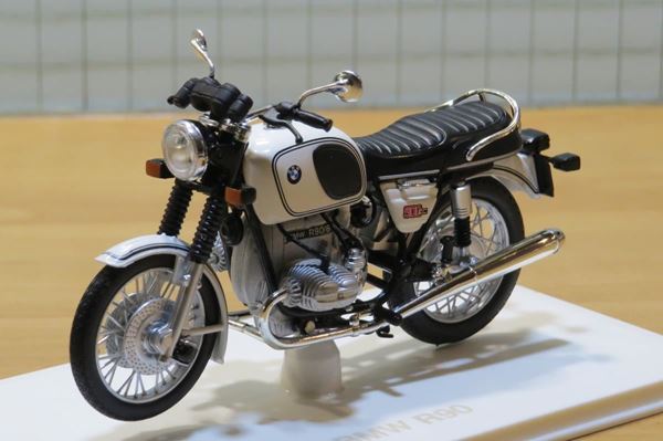 Picture of BMW R90 1:18 white norev