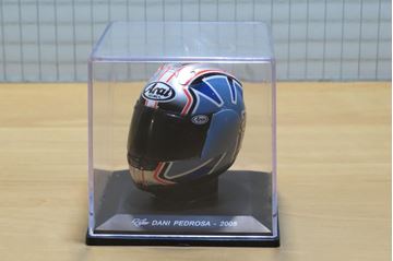 Afbeelding van Dani Pedrosa Arai helmet 2005 1:5