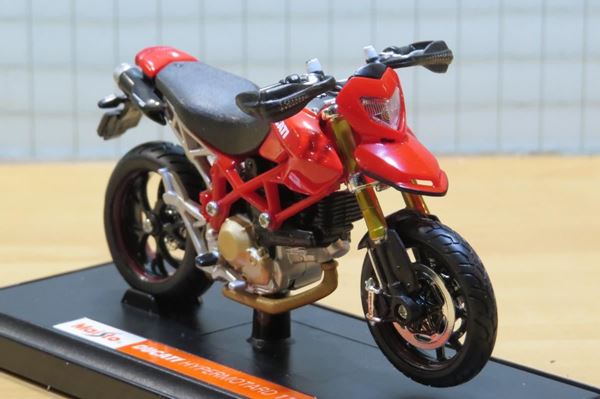 Picture of Ducati Hypermotard 1100S 1:18 Maisto