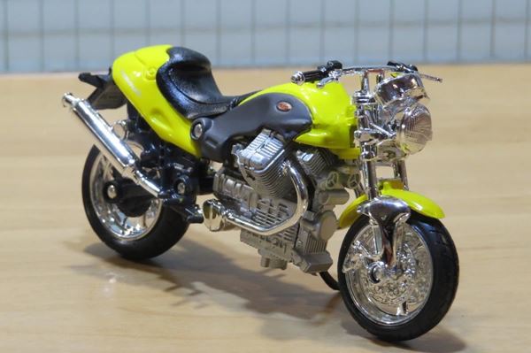 Picture of Moto Guzzi V10 Centauro 1:18 Bburago
