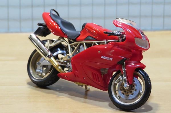 Picture of Ducati Supersport 900 red 1:18 bburago