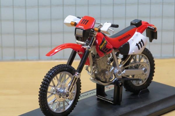 Picture of Honda XR400R 1:18 maisto