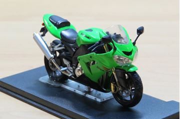 Afbeelding van Kawasaki ZX-10R 1:24 barst