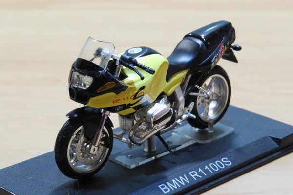 Picture of BMW R1100S 1:24 breuk