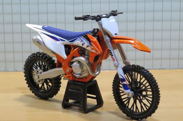 Picture of KTM 450 SX-F 2022 1:12 58343