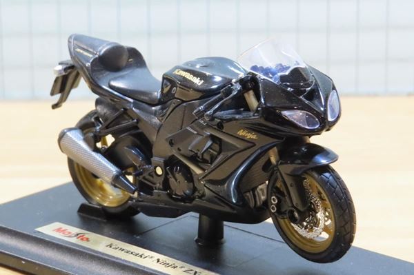 Picture of Kawasaki ZX-10R black 1:18 Maisto