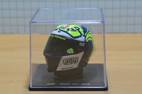 Picture of Valentino Rossi  AGV  helmet 2013 test Jerez 1:5