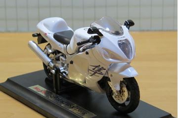 Afbeelding van Suzuki GSX-R1300 Hayabusa 1:18 wit maisto