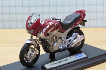 Afbeelding van Yamaha TDM850 1:18 welly