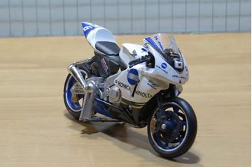 Afbeelding van Makoto Tamada Honda RC211V 2005 1:18