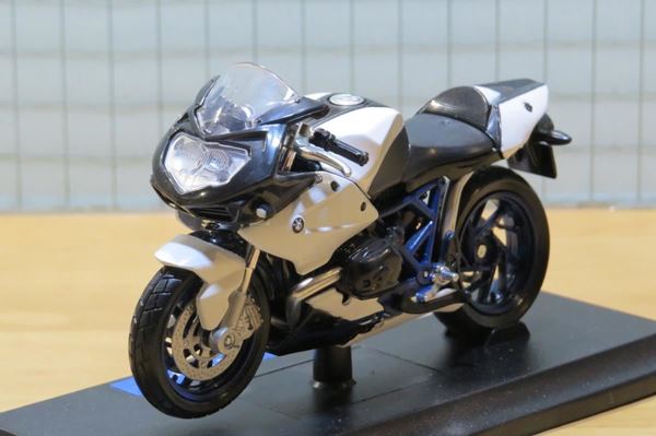 Picture of BMW HP2 sport 1:18 Maisto