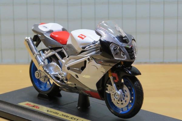 Picture of Aprilia RSV1000R wht 1:18 Maisto