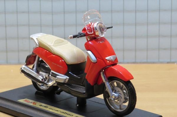 Picture of Aprilia Scarabeo 500 ie 1:18 Maisto