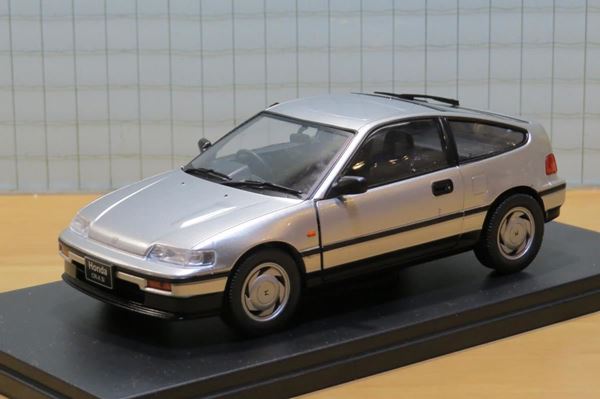 Picture of Honda CRX 1.6i Zilver 1:24 Whitebox