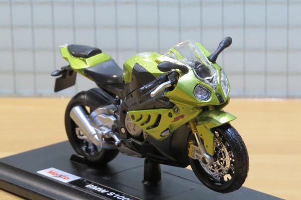 Picture of BMW S1000RR acid green 1:18 Maisto