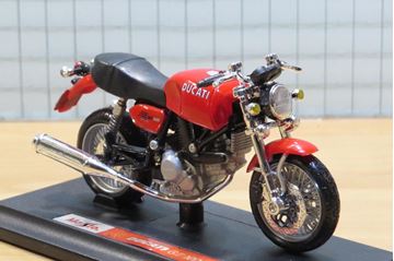 Afbeelding van Ducati GT1000 red 1:18 Maisto