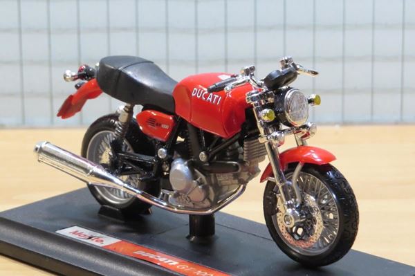 Picture of Ducati GT1000 red 1:18 Maisto