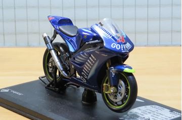 Afbeelding van Alex Barros Yamaha YZR-M1 # 4 MotoGP 2003 1:18 Solido