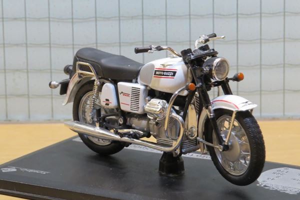 Picture of Moto Guzzi V7 Special 1:18 los