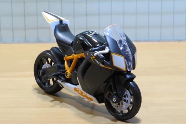 Picture of KTM 1190 RC8R 1:18 Bburago