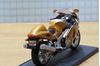 Picture of Suzuki GSX-R1300 Hayabusa 1:18 goud/zilver los