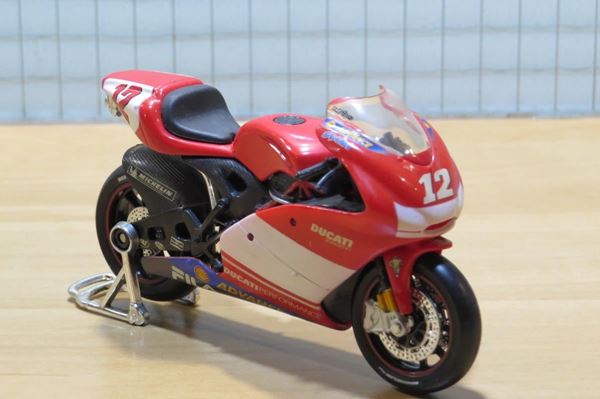 Picture of Troy Bayliss Ducati Desmosedici MotoGP 2003 1:18