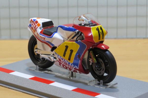 Picture of Raymond Roche Honda NS500 Assen 1984 1:18 diecast